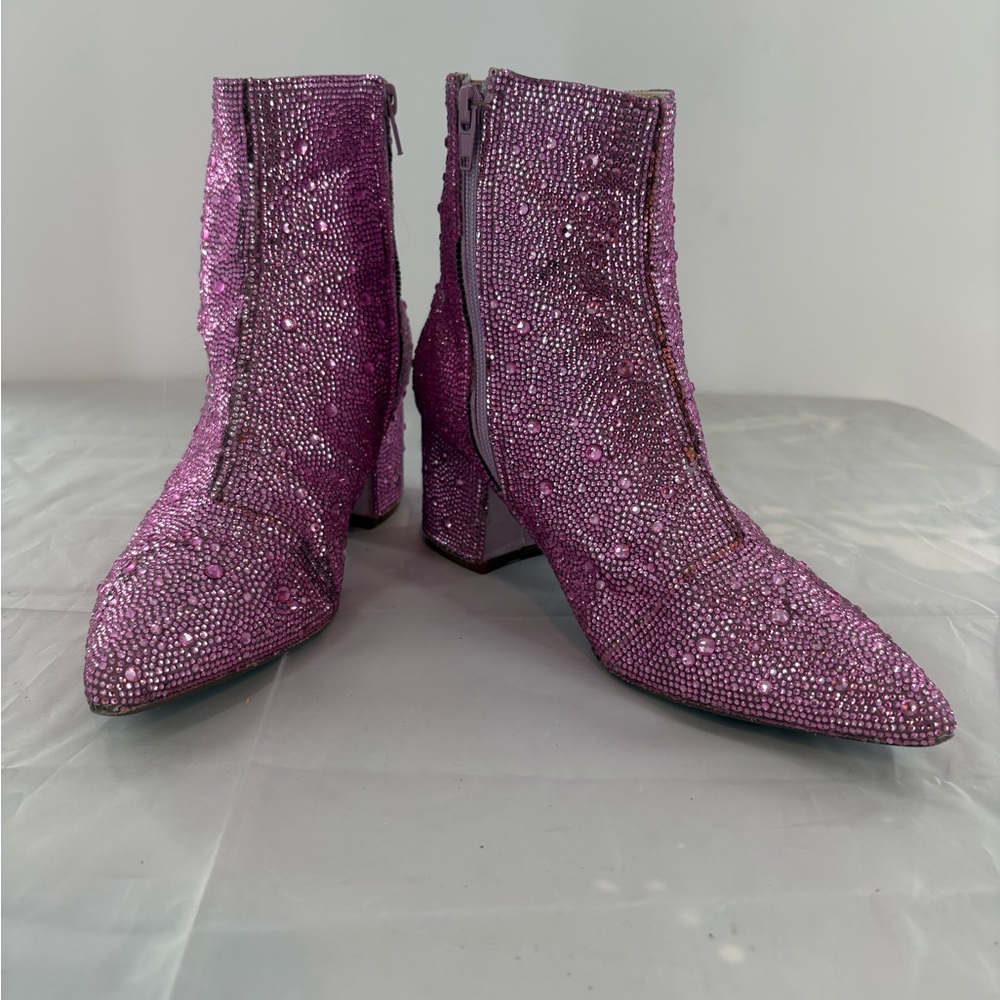 Betsey Johnson Cady Light Pink Rhinestone Size 8 M Ankle Boots Bling Cowboy